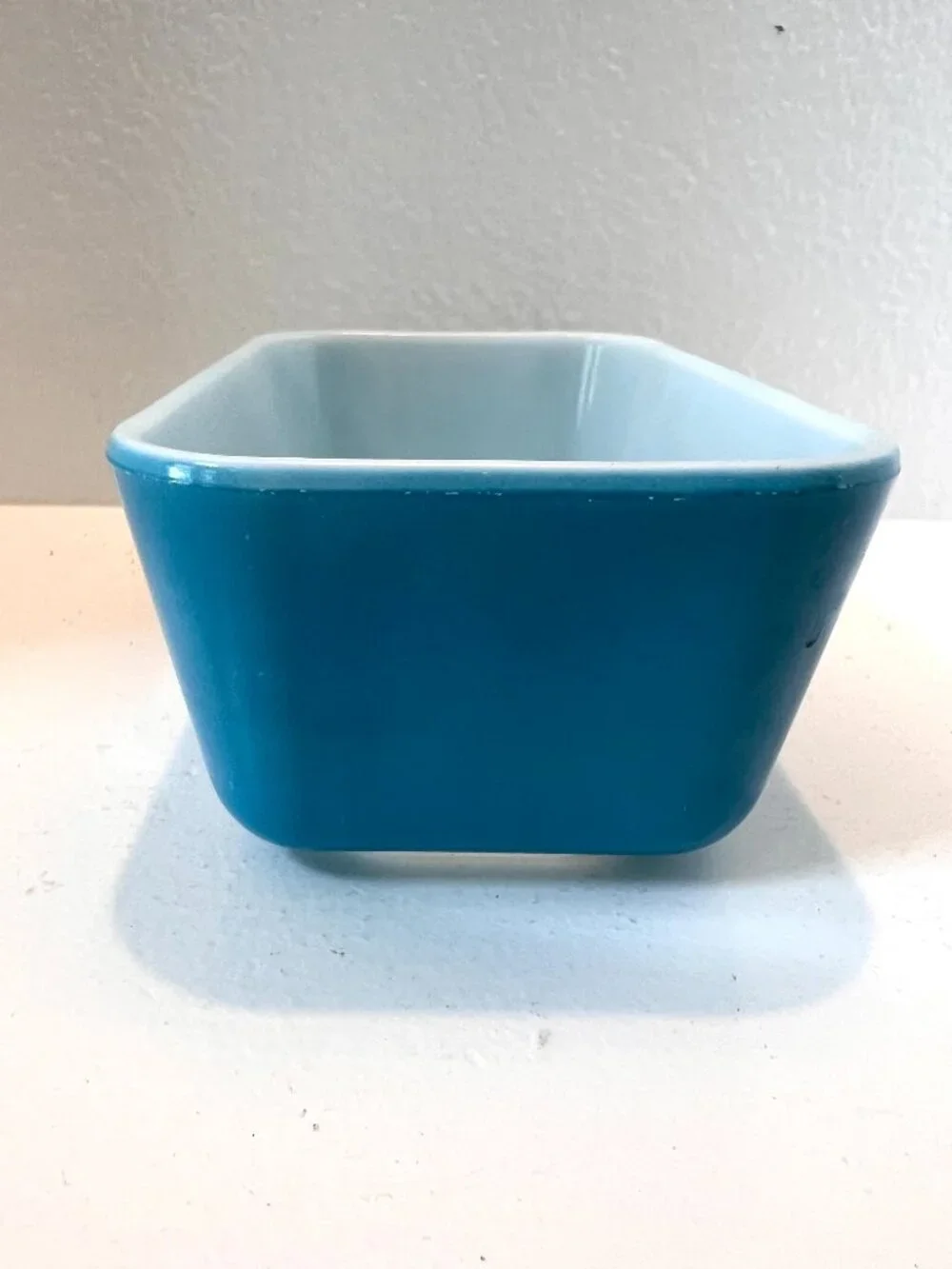 1960s Pyrex 502-B Turquoise Refrigerator Dish 1.5 Pint - Fridgie